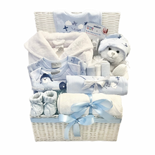 Load image into Gallery viewer, Leo Boys Deluxe Baby Hamper
